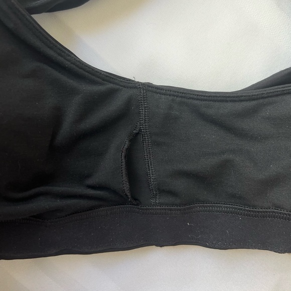 Lululemon | Ultralu Square-Neck Workout Bra Medium Support | Size 2 - Picture 9 of 12
